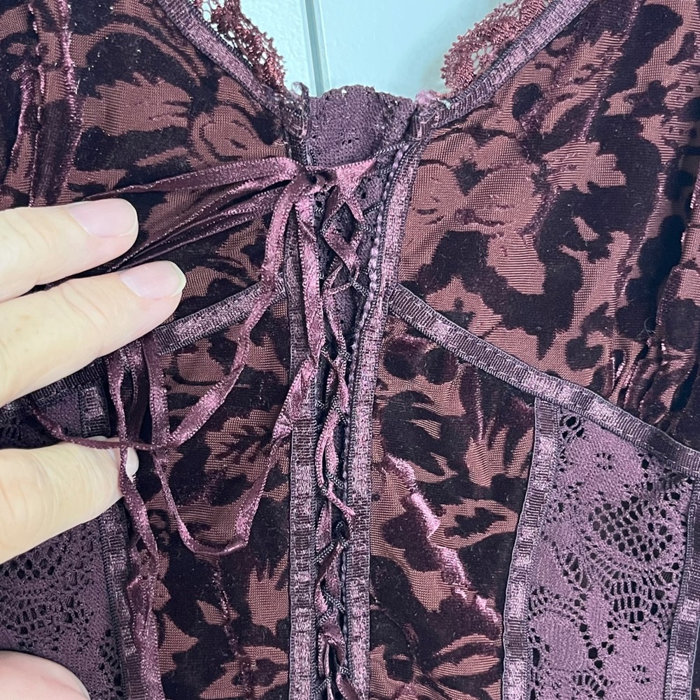 Express Velvet Burnout Corset Lace Cami Top Plum Y2K Size Small - Picture 7 of 13